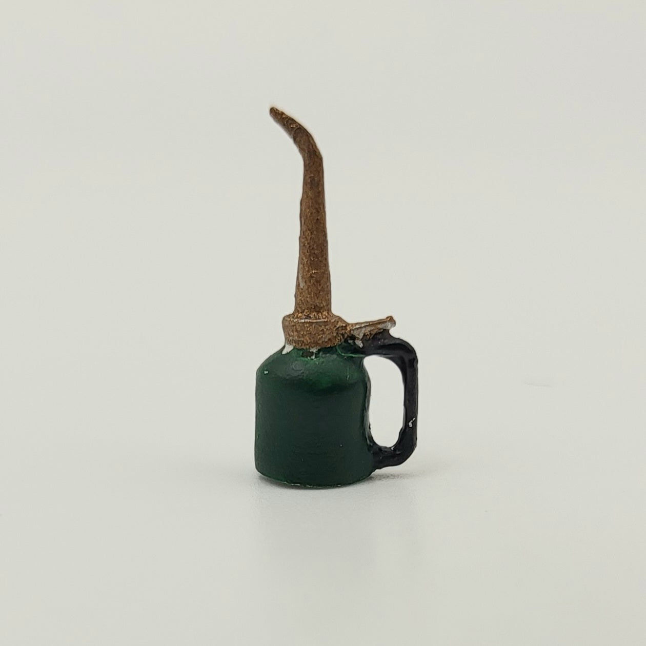 Pump Type Oil Can - Green - #803 by Sir Thomas Thumb