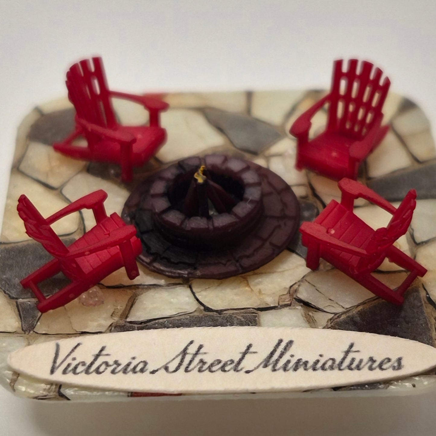 Painted Adirondack Chairs & Fire Pit - 3D Printed Kit - Ivette Orellana - 1/144 Scale Dollhouse Miniature (Copy)