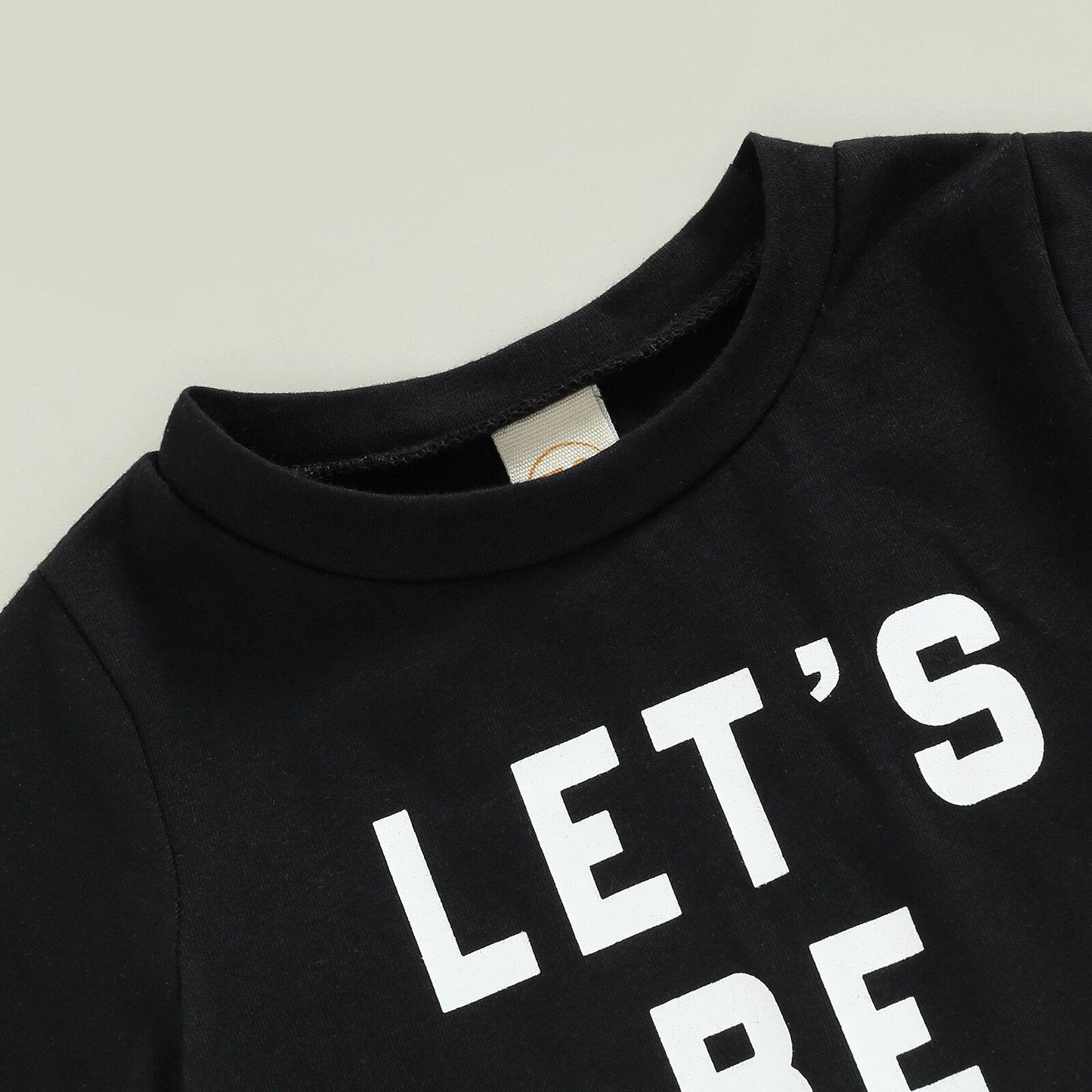 LET'S BE FRIENDS Outfit